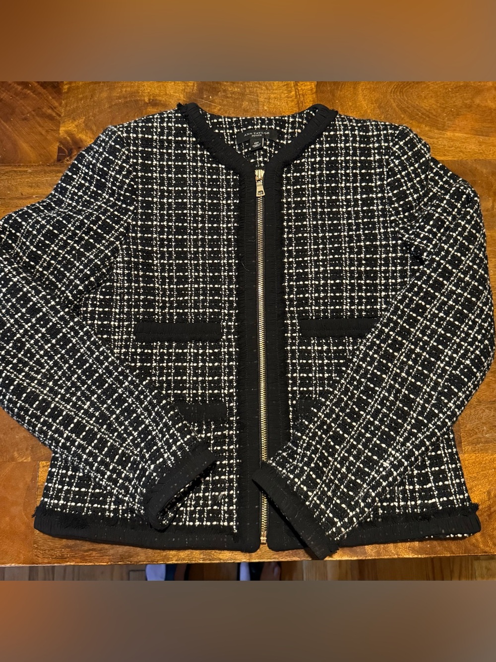 Ann Taylor Black/White Textured Tweed Collarless Blazer Size 0P